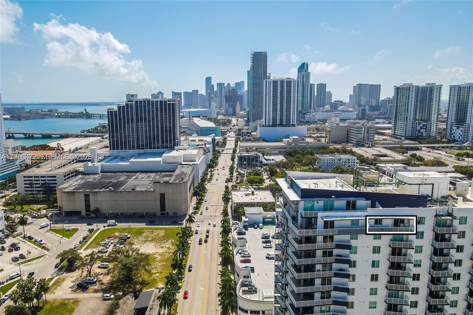 1800 BISCAYNE PLAZA CONDO - Residential