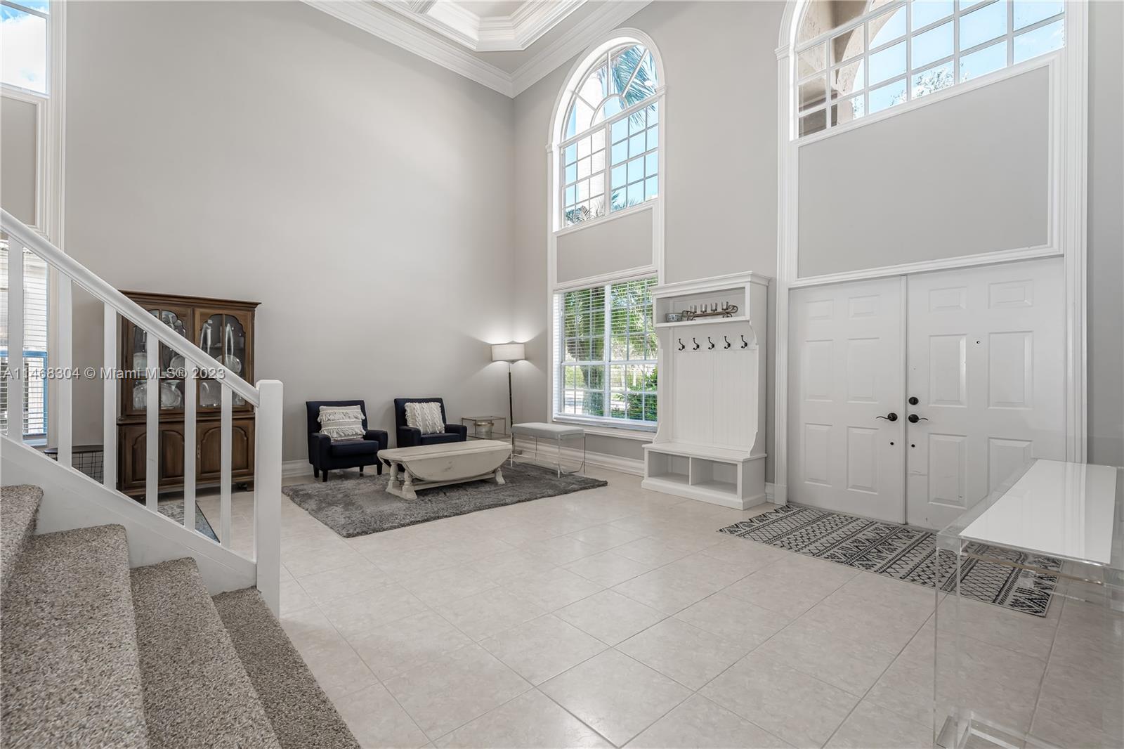 PEMBROKE FALLS - Residential