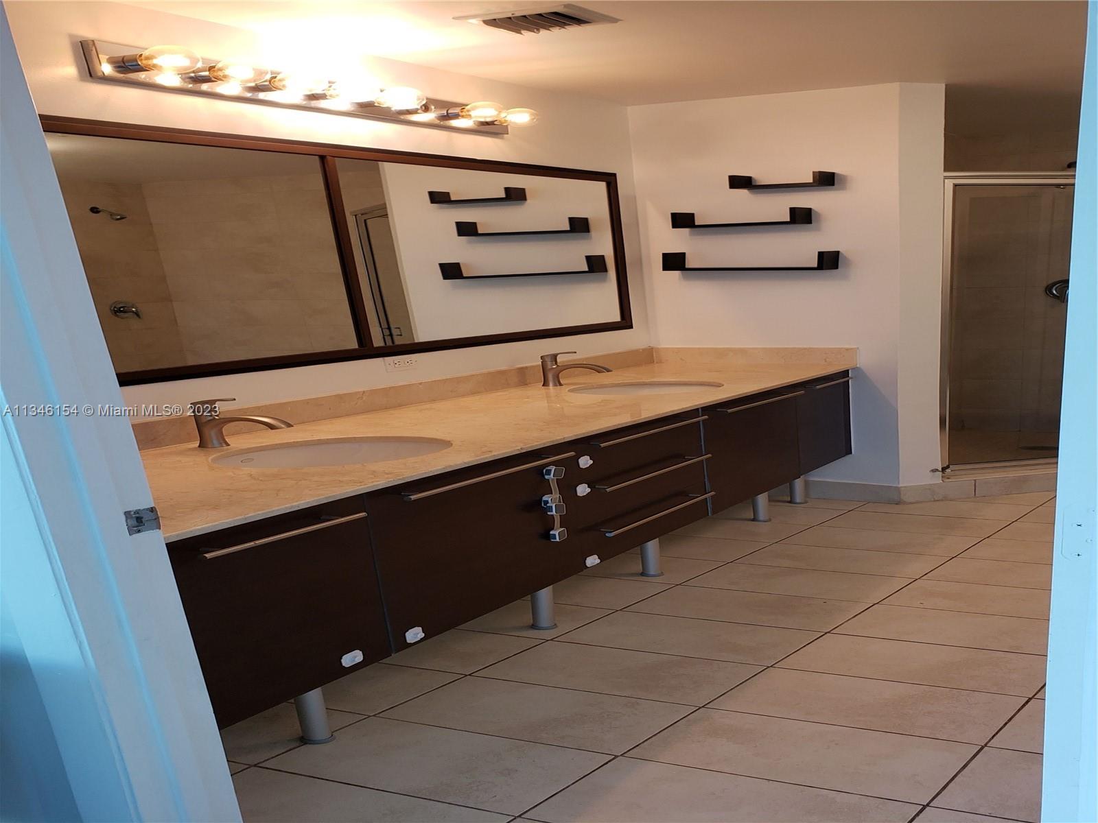 QUANTUM ON THE BAY CONDO - Residential Lease
