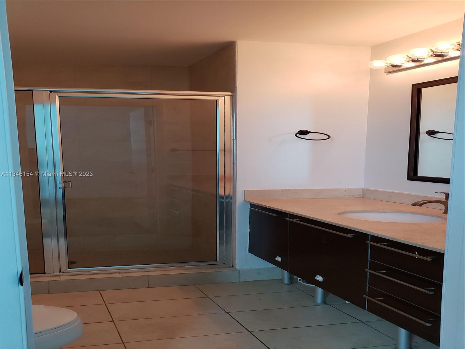 QUANTUM ON THE BAY CONDO - Residential Lease