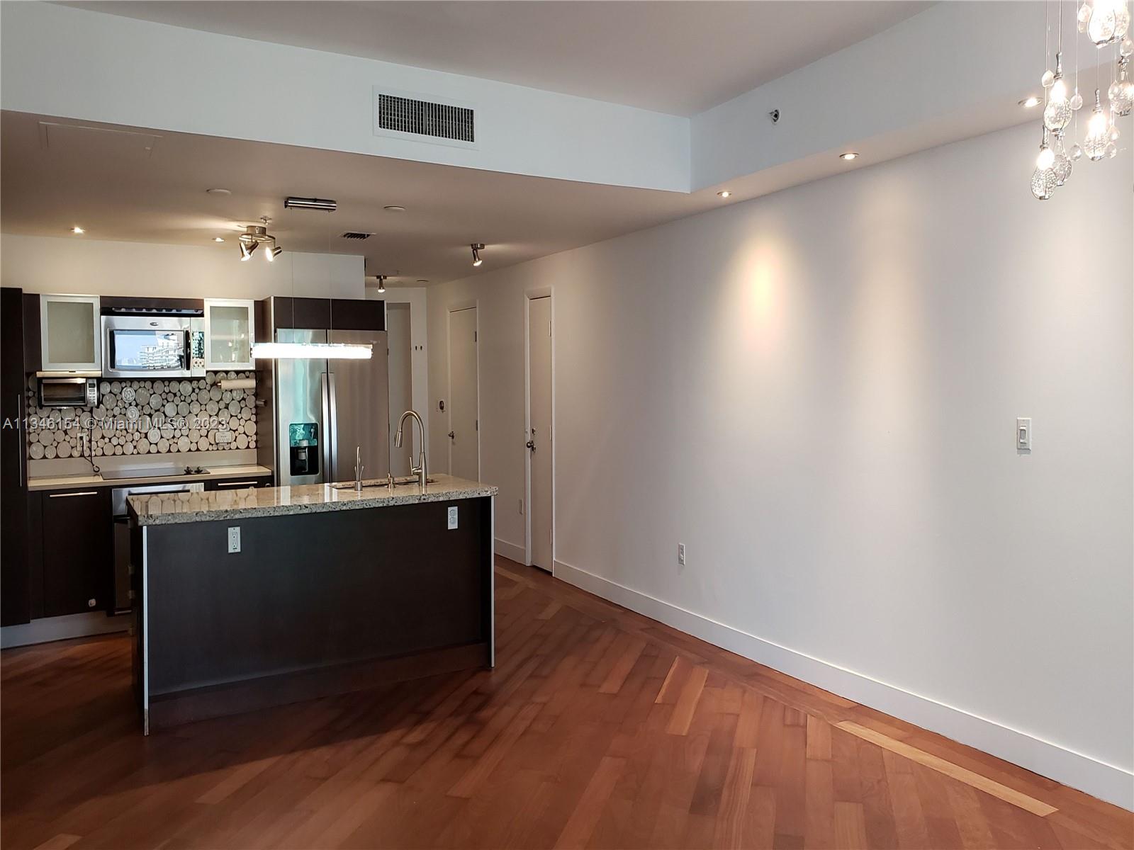QUANTUM ON THE BAY CONDO - Residential Lease