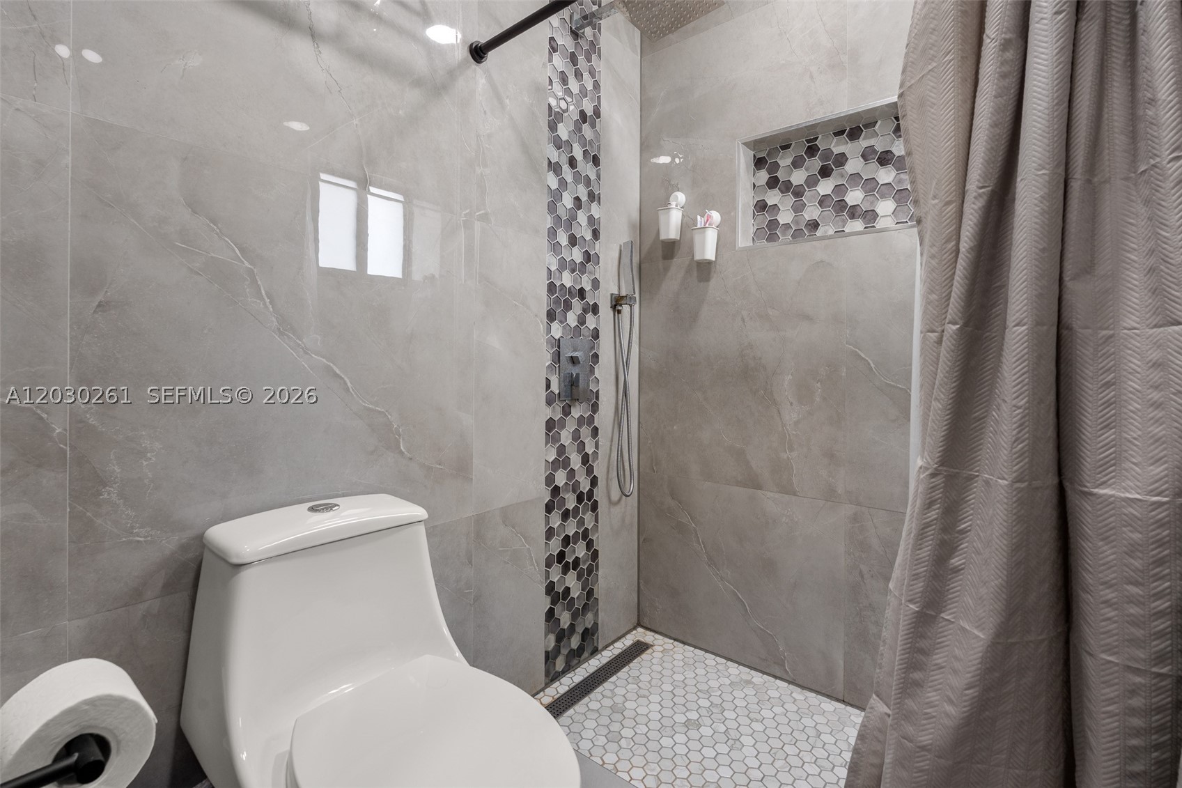 VILLA HOMES AT THE MOORS - Residential