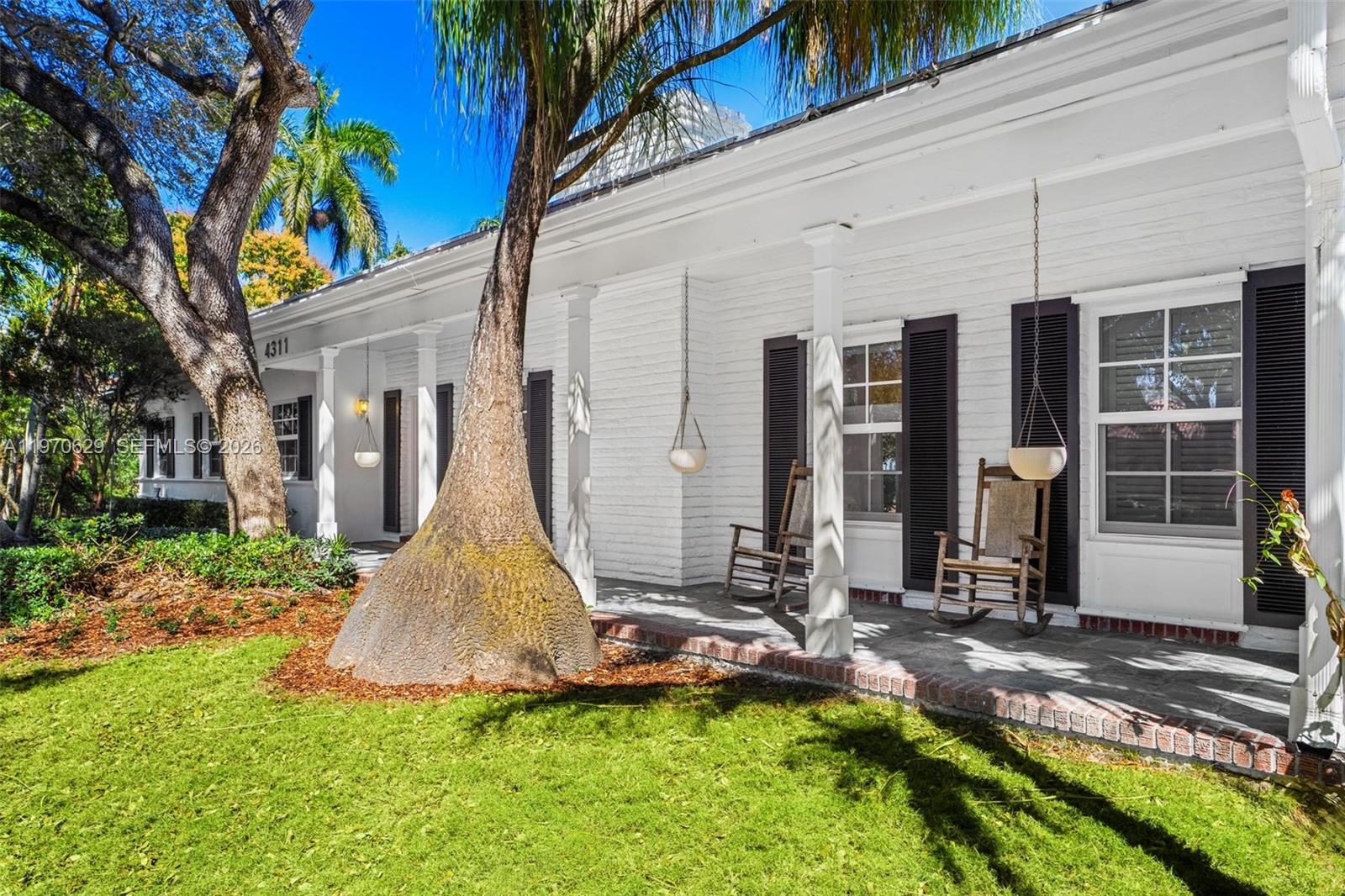 CORAL GABLES RIVIERA SEC - Residential