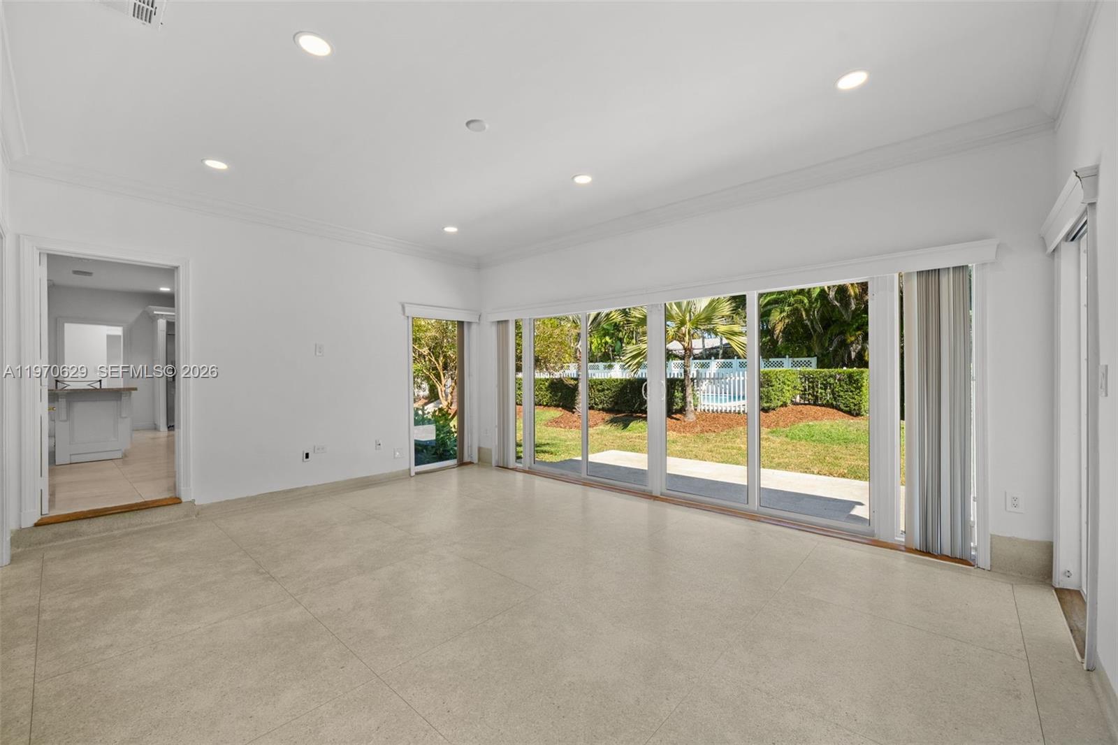 CORAL GABLES RIVIERA SEC - Residential