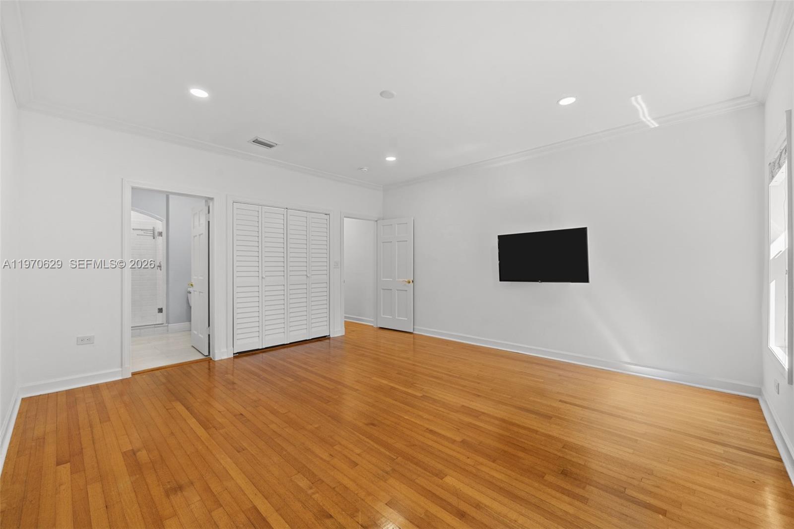 CORAL GABLES RIVIERA SEC - Residential
