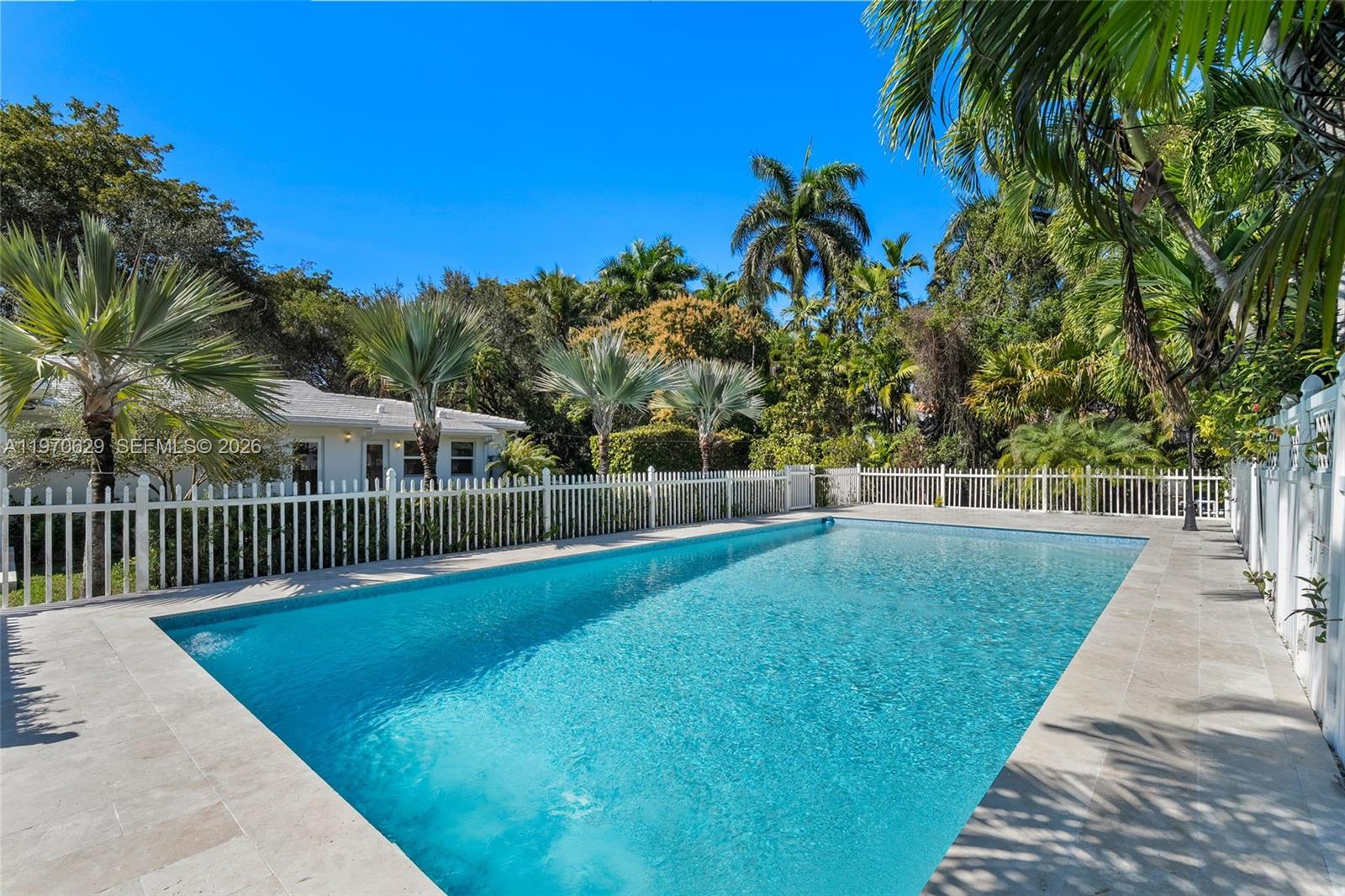 CORAL GABLES RIVIERA SEC - Residential