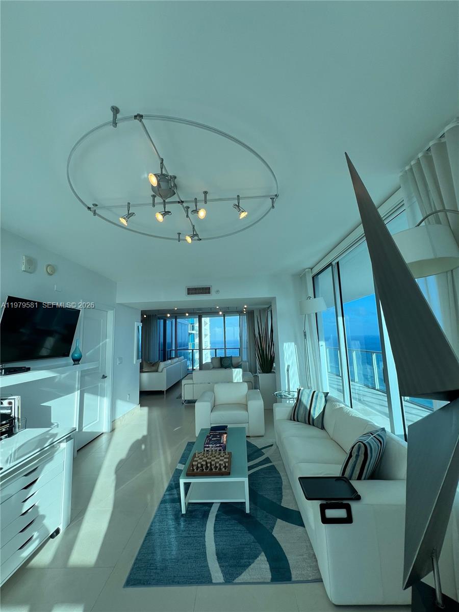 OCEAN PALMS CONDO - Residential