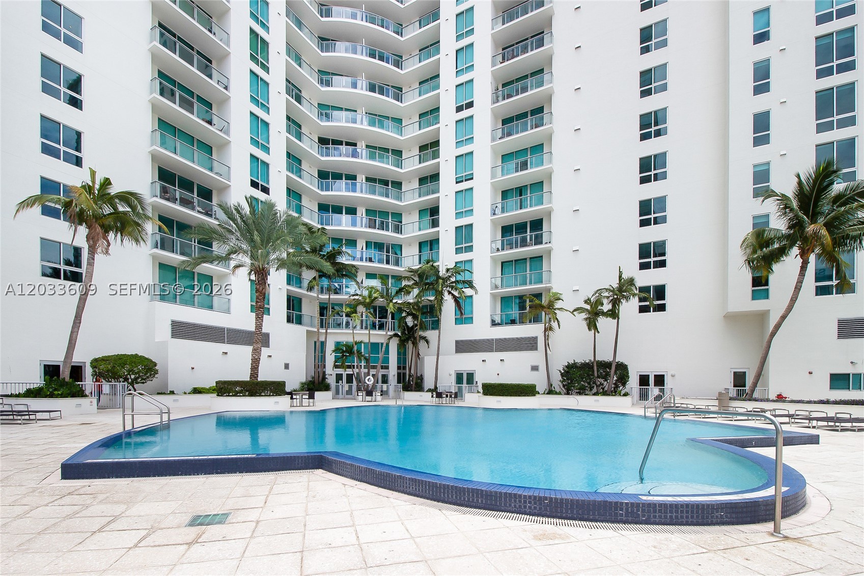 MET 1 CONDO - Residential Lease