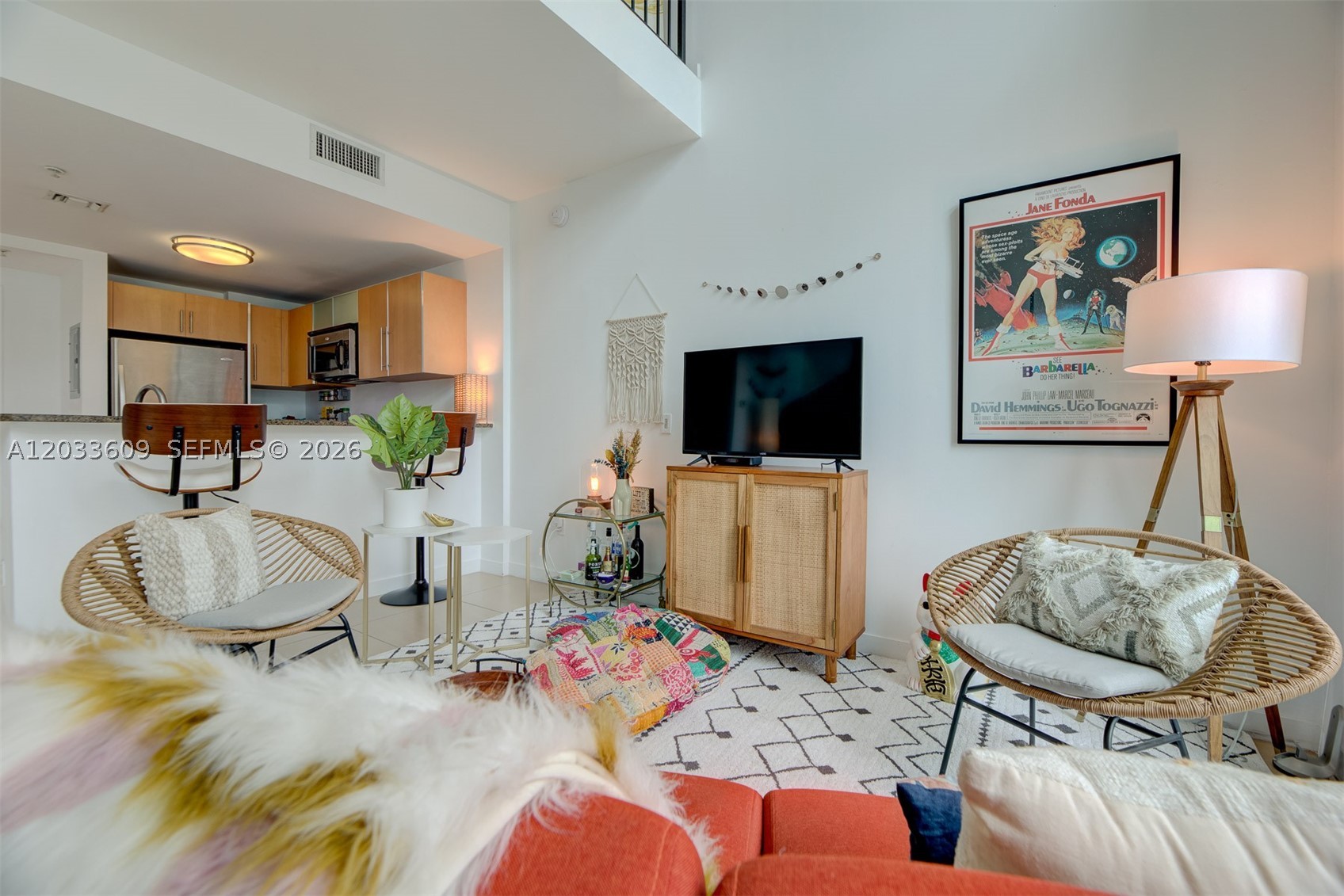 MET 1 CONDO - Residential Lease