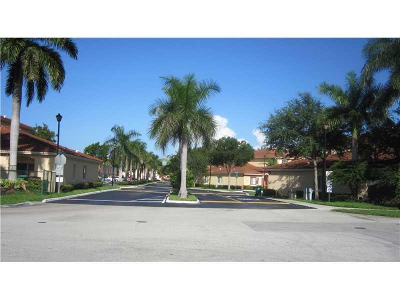 KENDALL GREENS CONDO - Residential Lease