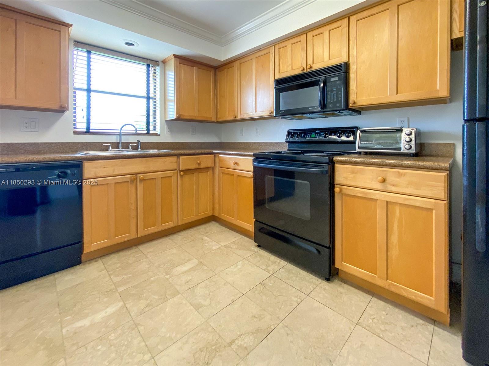 THE IMPERIAL CONDO - Residential Lease