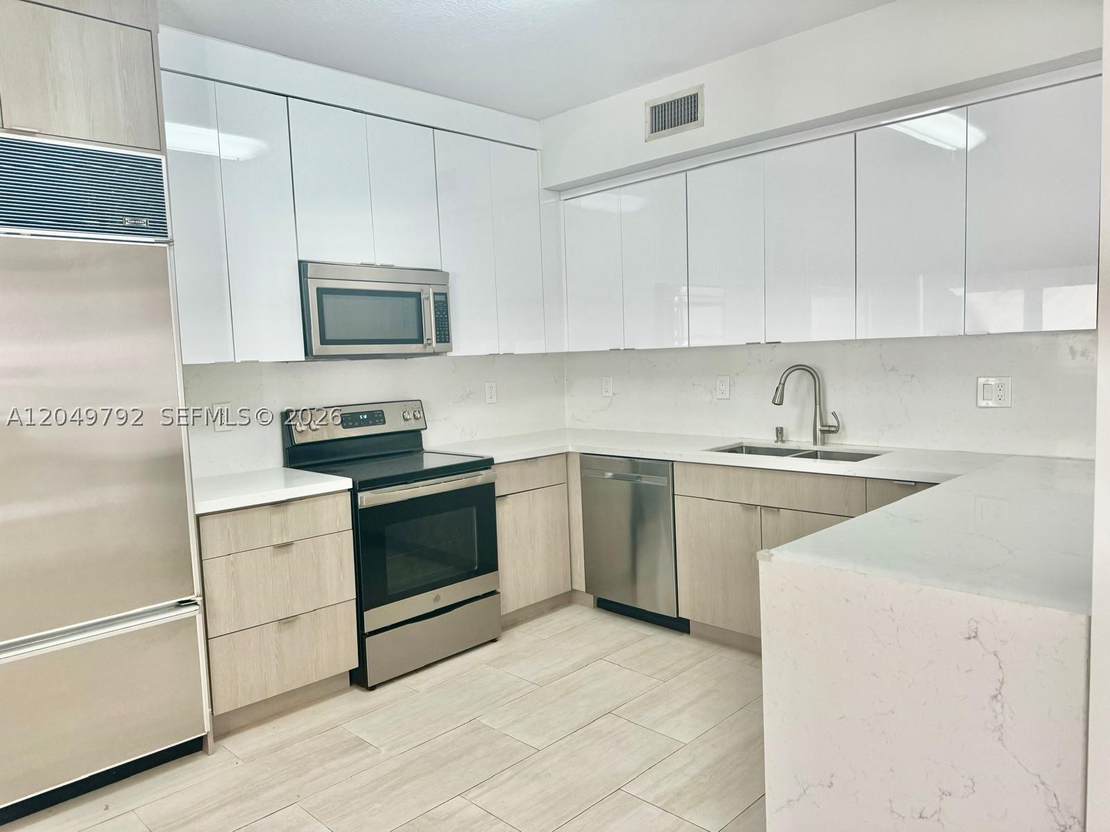 KENDALL VILLAGE TOWNVILLA - Residential Lease