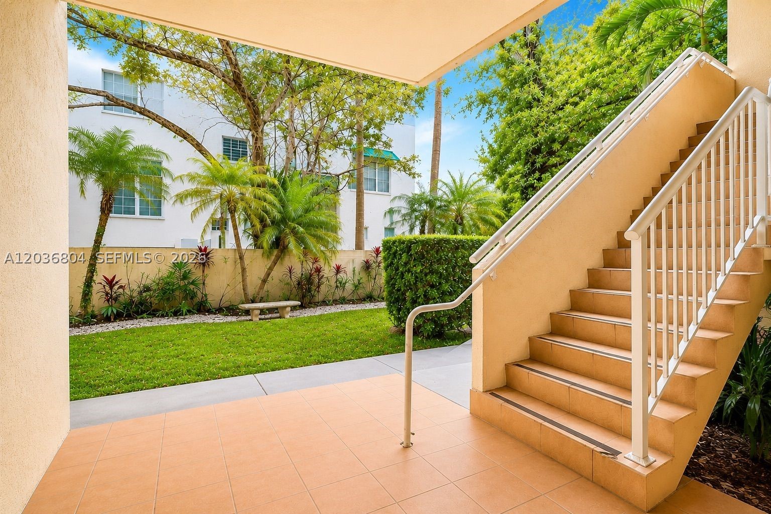 SUNSET POINT CONDO - Residential Lease