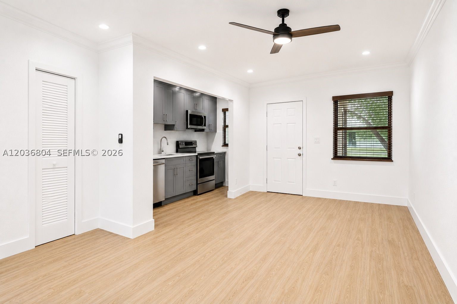 SUNSET POINT CONDO - Residential Lease