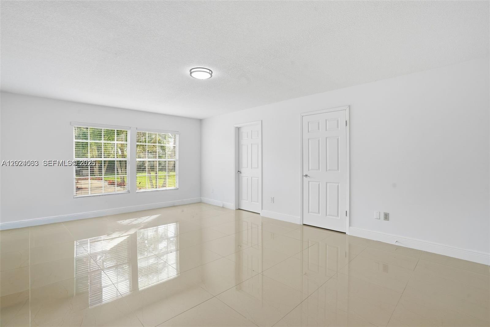 SOUTH WEST RANCHES - Residential