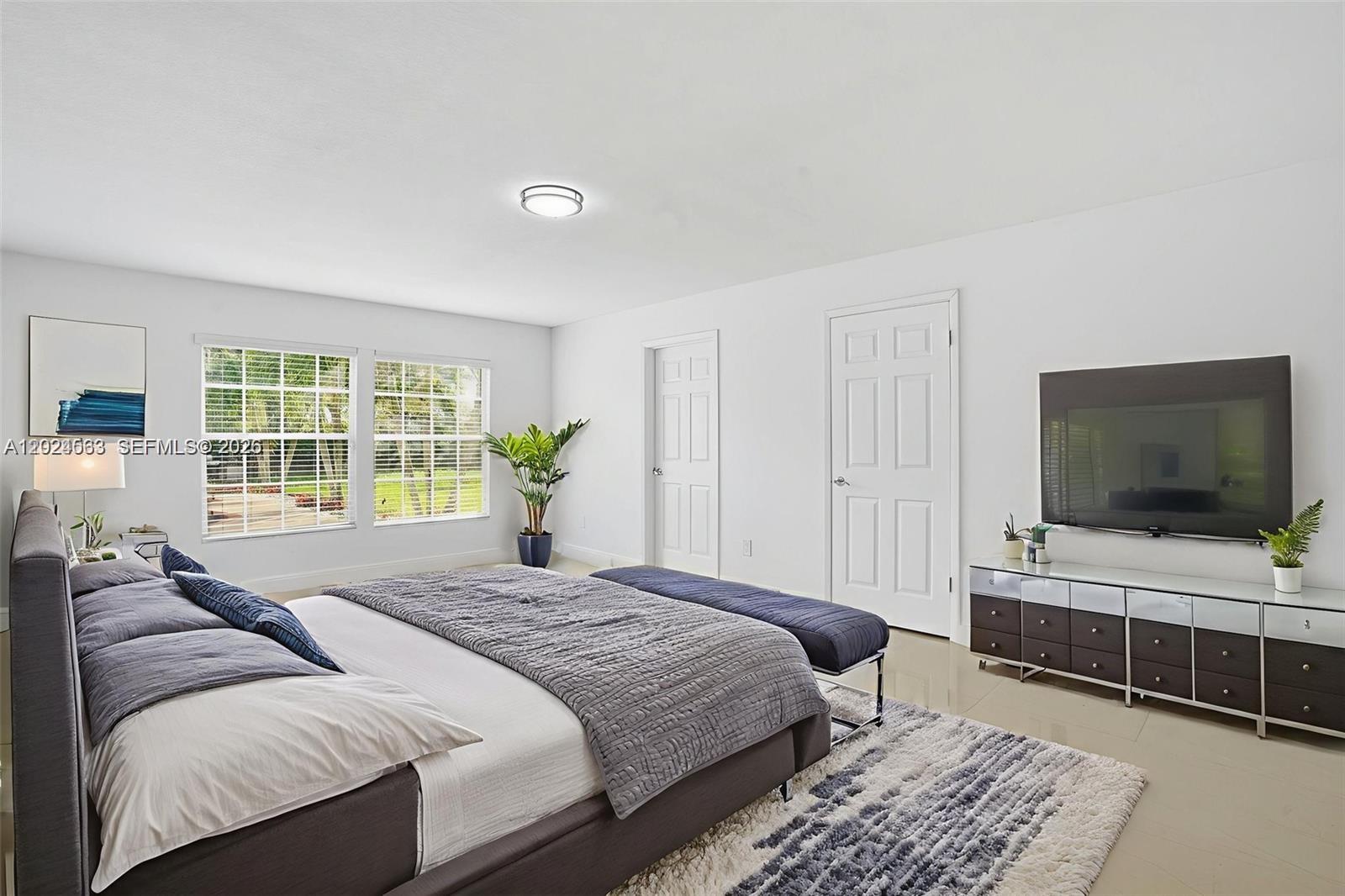 SOUTH WEST RANCHES - Residential