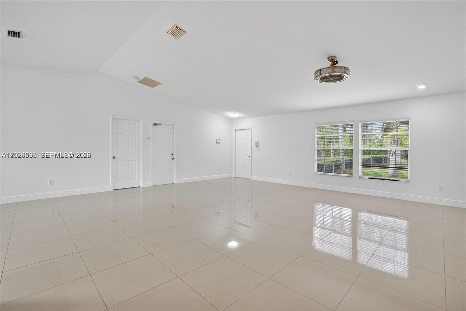 SOUTH WEST RANCHES - Residential