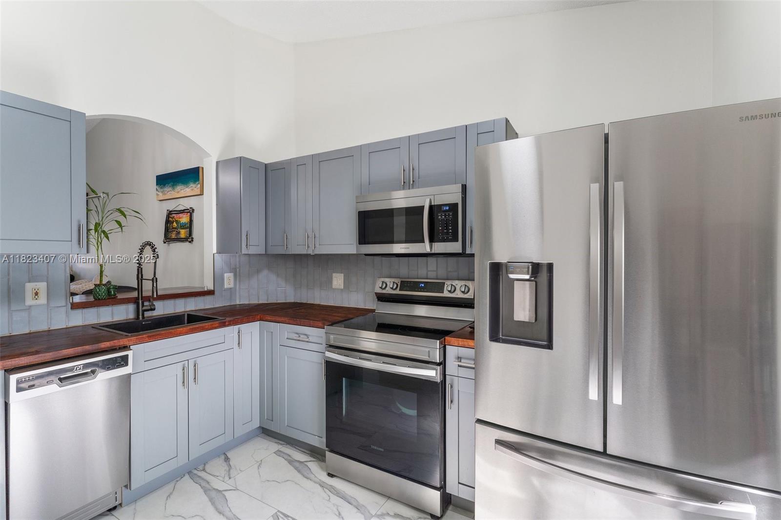 PRESERVE AT WALNUT CREEK - Residential Lease