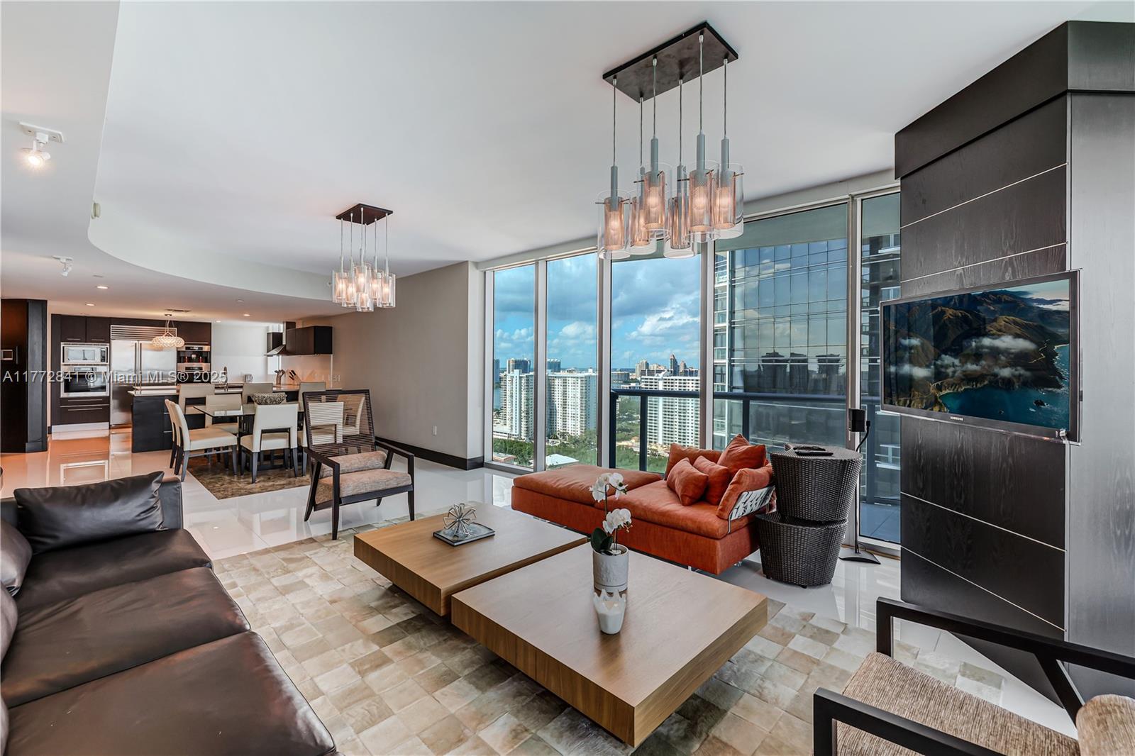 JADE BEACH SUNNY ISLES - Residential