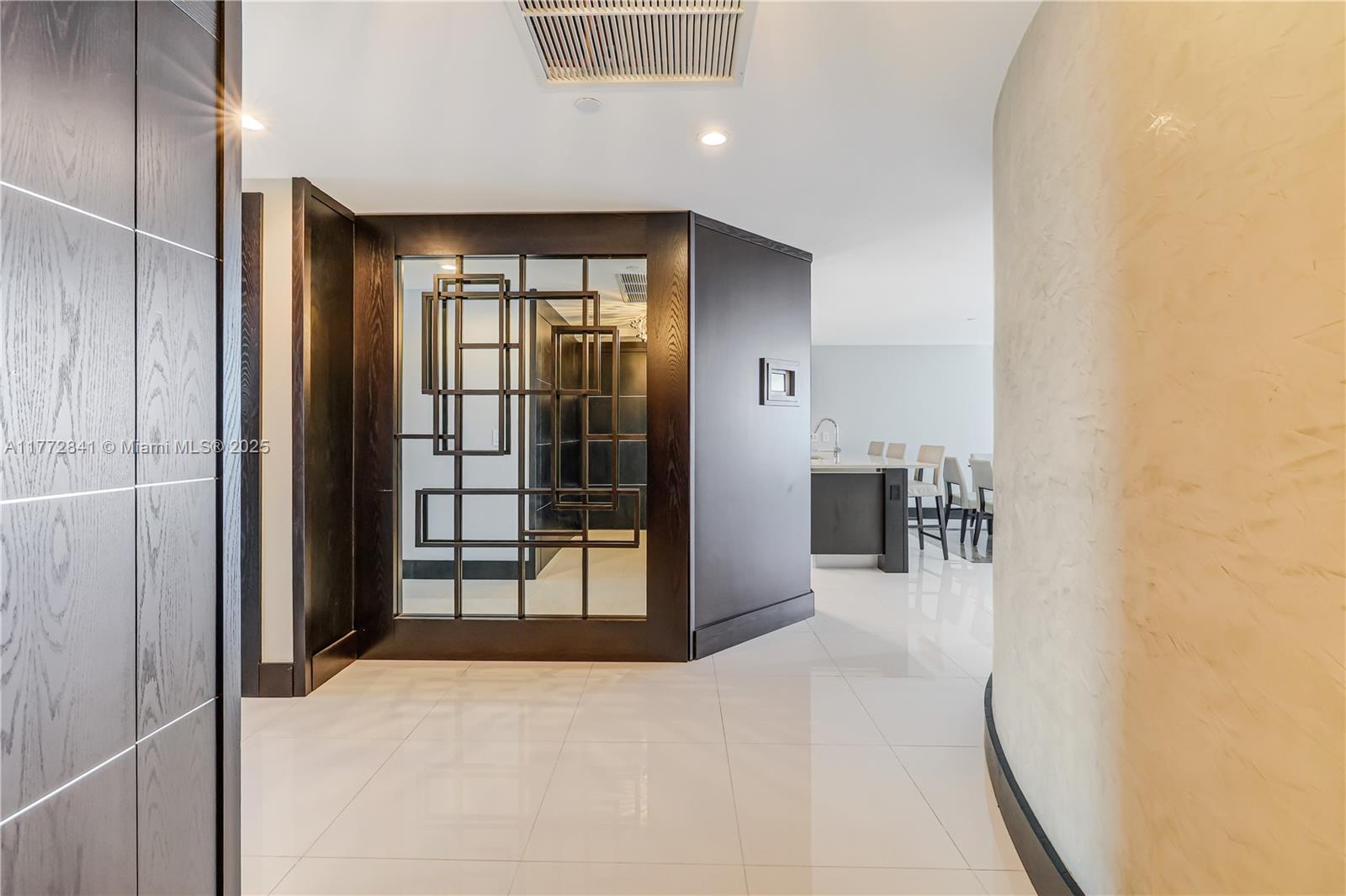 JADE BEACH SUNNY ISLES - Residential