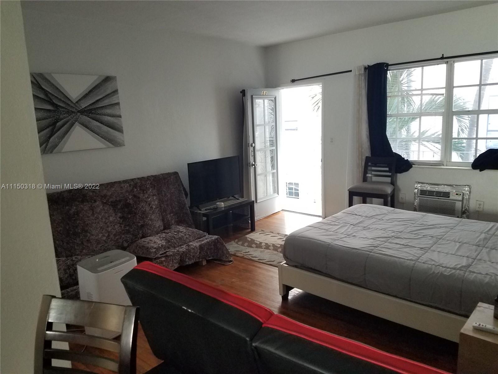 LINCOLN PLACE CONDO - Residential Lease
