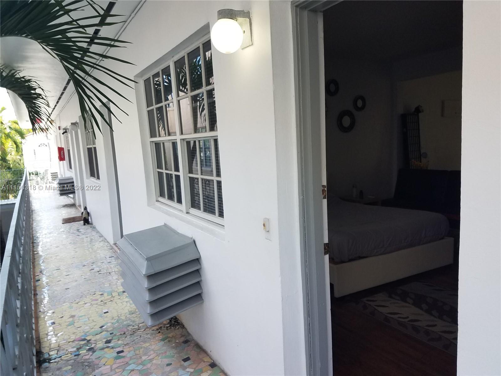 LINCOLN PLACE CONDO - Residential Lease