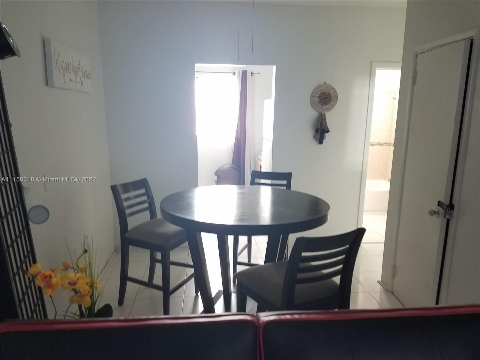 LINCOLN PLACE CONDO - Residential Lease