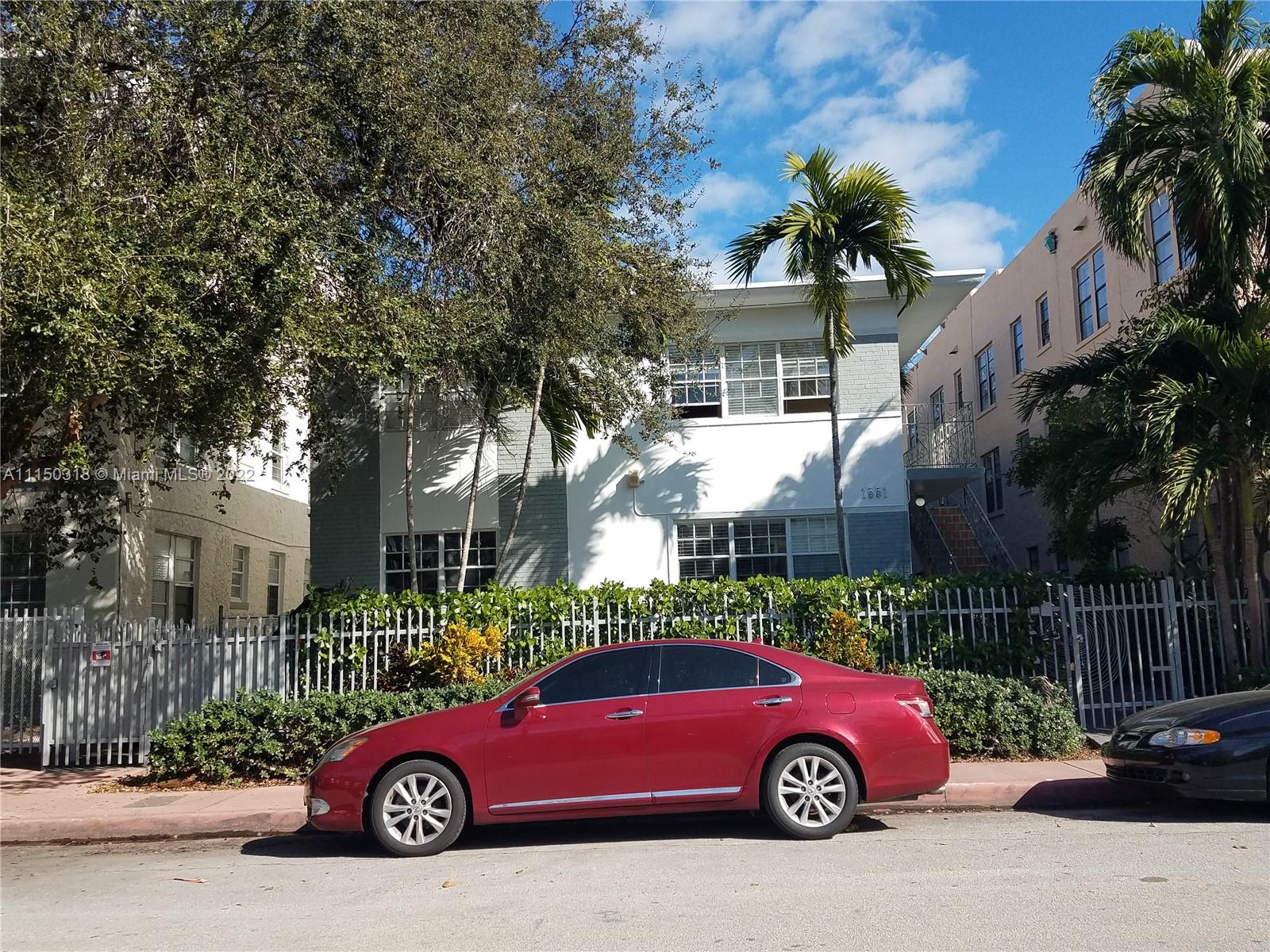 LINCOLN PLACE CONDO - Residential Lease