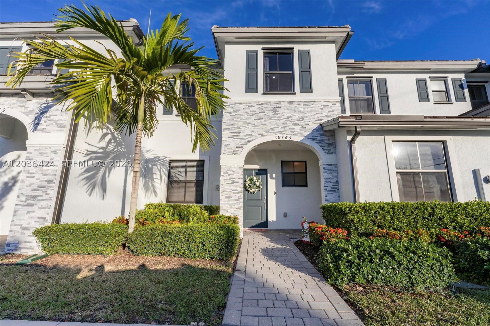PINE ISLE - Residential