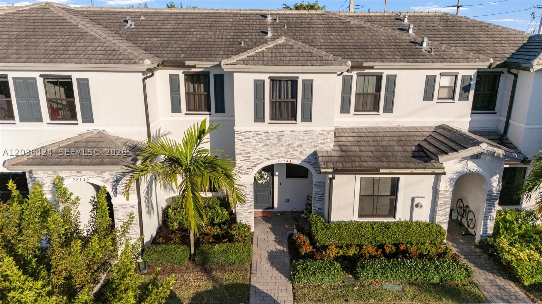 PINE ISLE - Residential