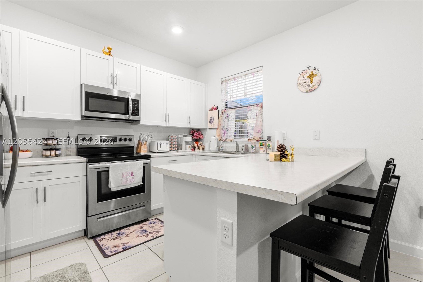 PINE ISLE - Residential