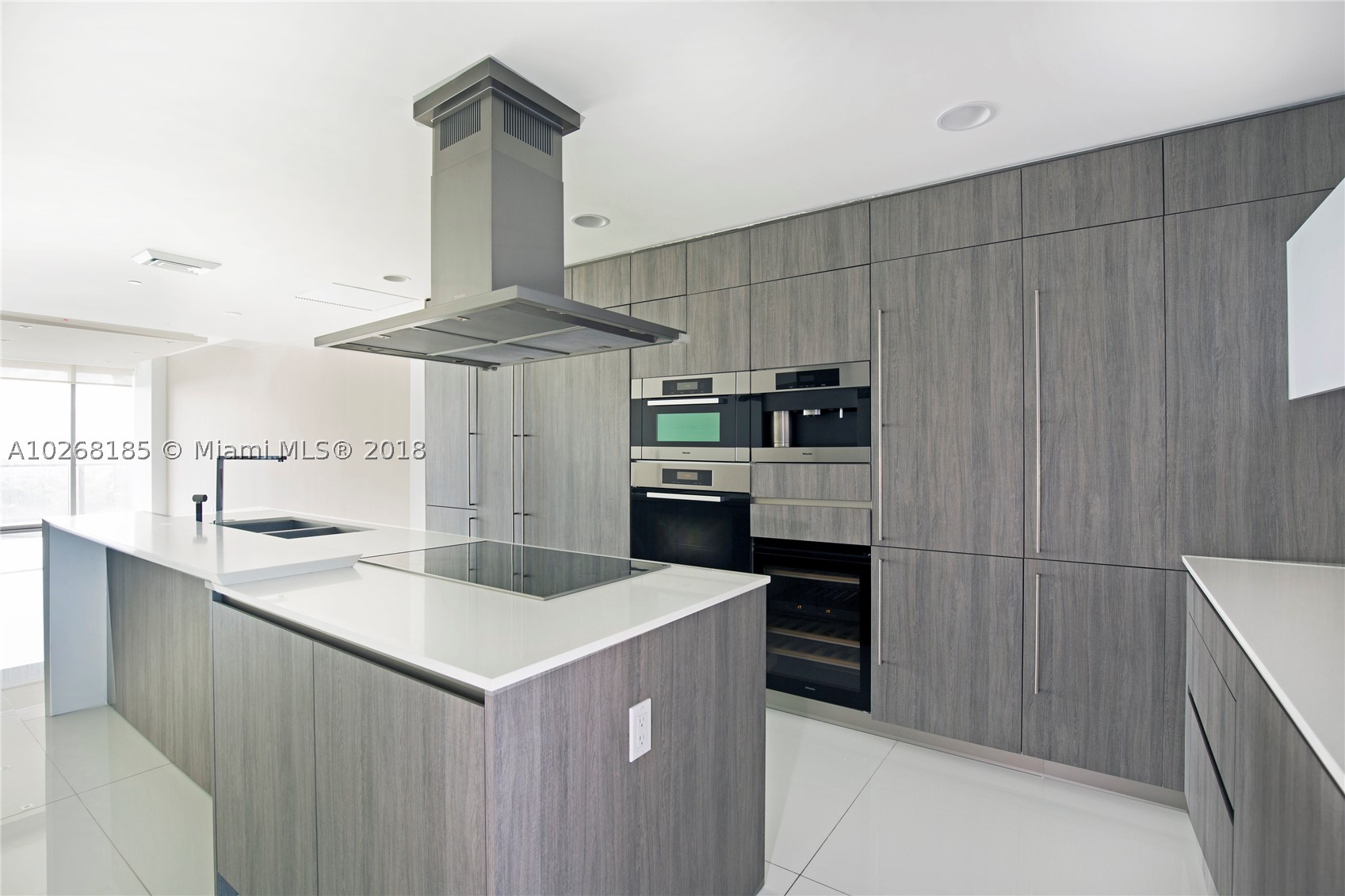 OCEANA KEY BISCAYNE - Residential
