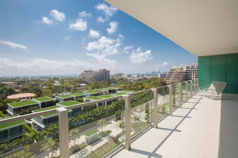 OCEANA KEY BISCAYNE - Residential