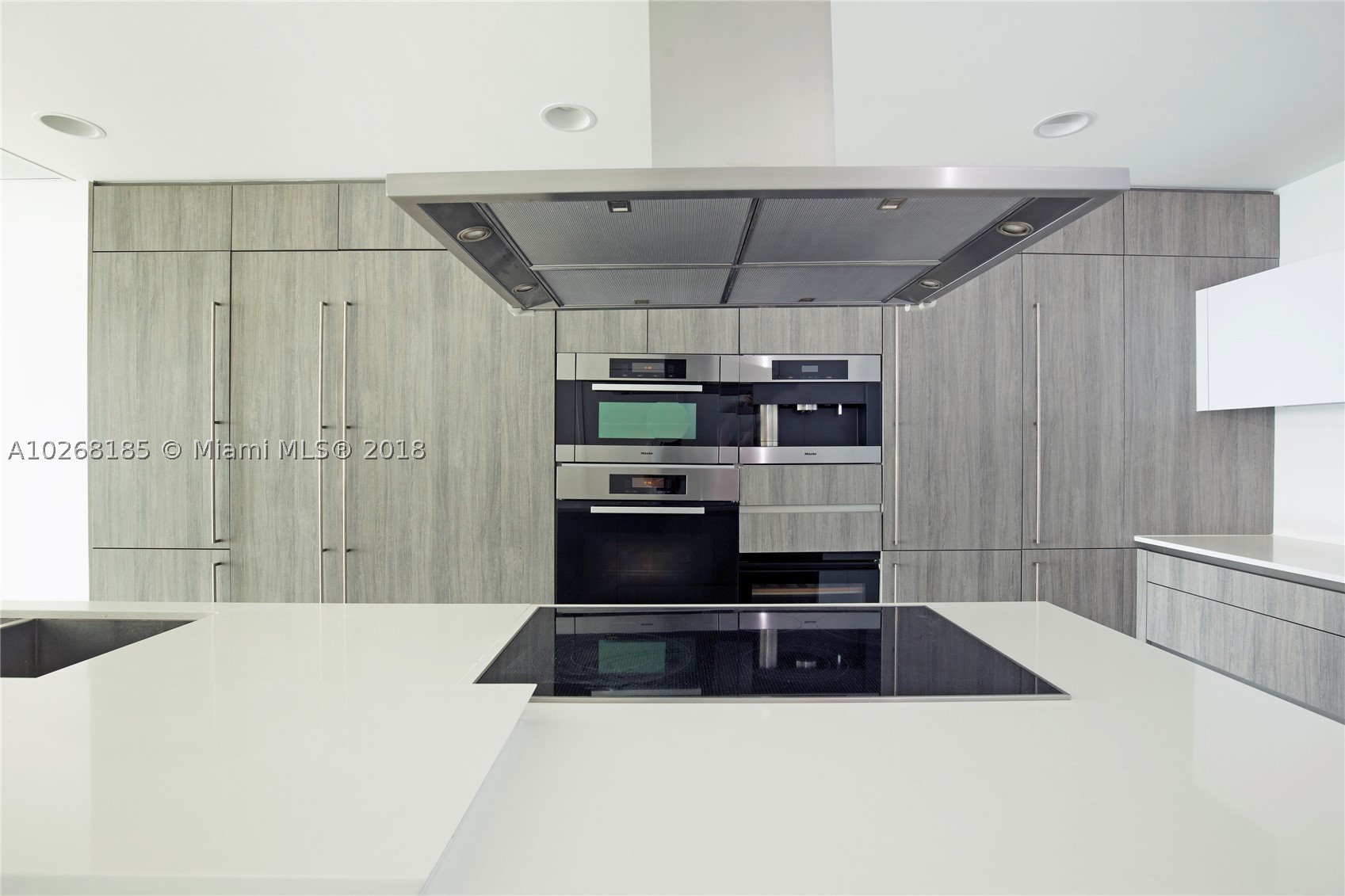 OCEANA KEY BISCAYNE - Residential