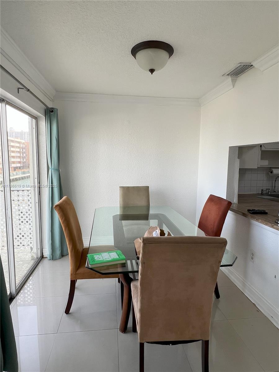 CARIBBEAN HOUSE CONDO - Residential
