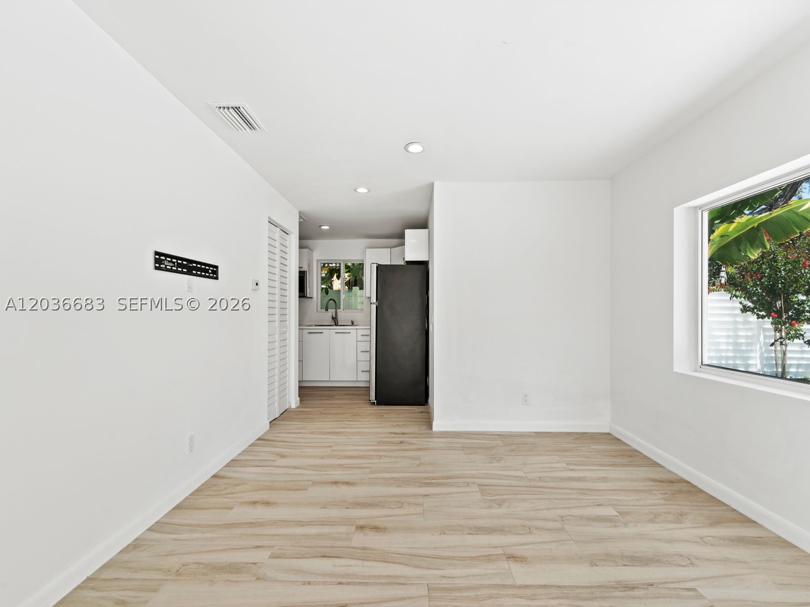 BEL AIRE SEC 4 - Residential Lease