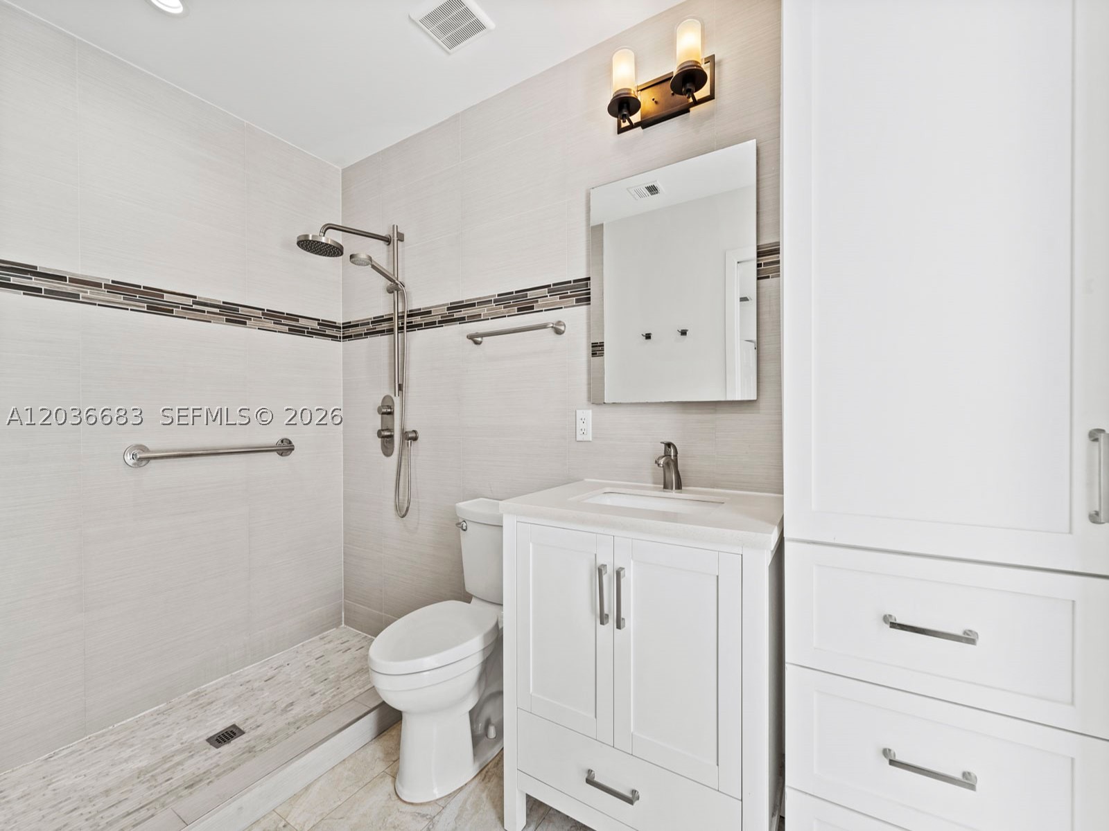 BEL AIRE SEC 4 - Residential Lease