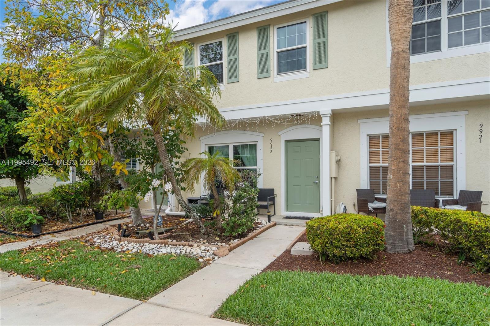Beautiful 3-bedroom, 2-bath fee simple townhouse located in a highly desirable Coral Springs community. This well-maintained home features a brand-new roof, impact windows and offers stunning canal views. Enjoy a prime location within walking distance to shopping and dining, plus easy access to the Sawgrass Expressway for convenient commuting. The low HOA fee includes exterior maintenance, including the roof, adding exceptional value. Community amenities include a pool, playground, and basketball court. Located in an area with top-rated A schools, this home is perfect for comfortable and convenient living.