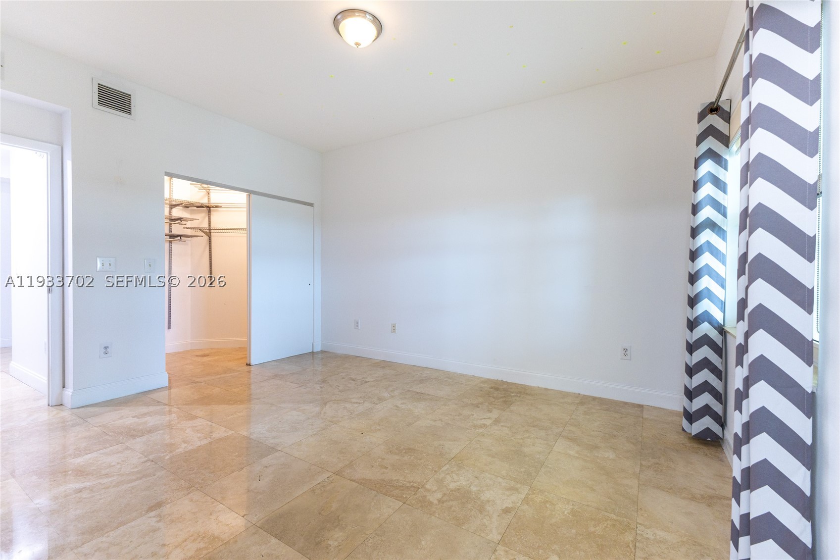 AVENTURA MARINA CONDO NUM - Residential