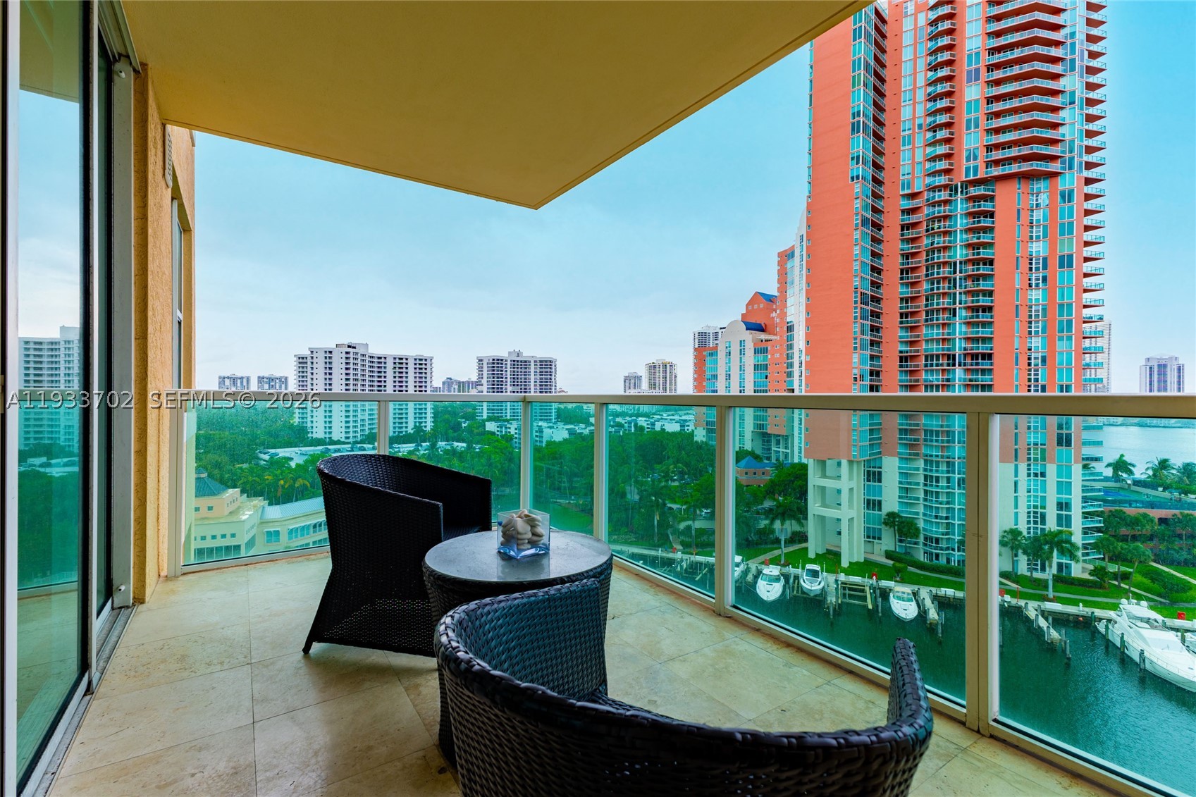 AVENTURA MARINA CONDO NUM - Residential