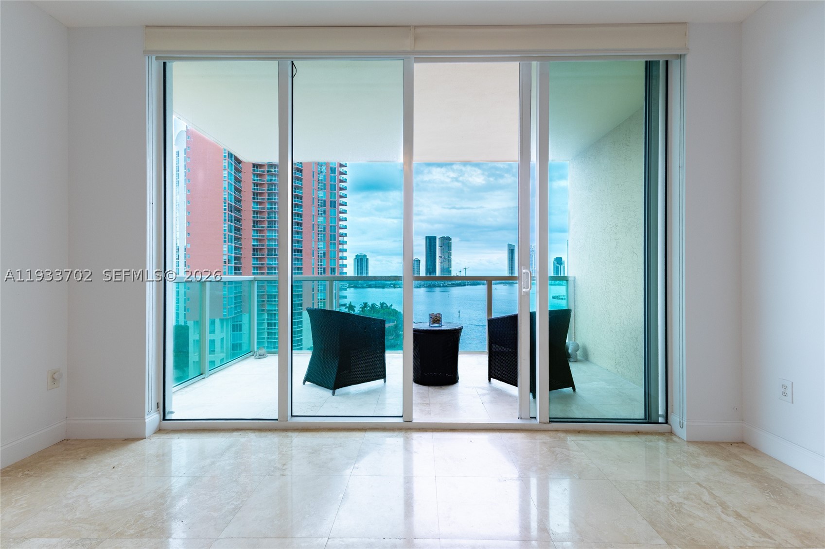 AVENTURA MARINA CONDO NUM - Residential