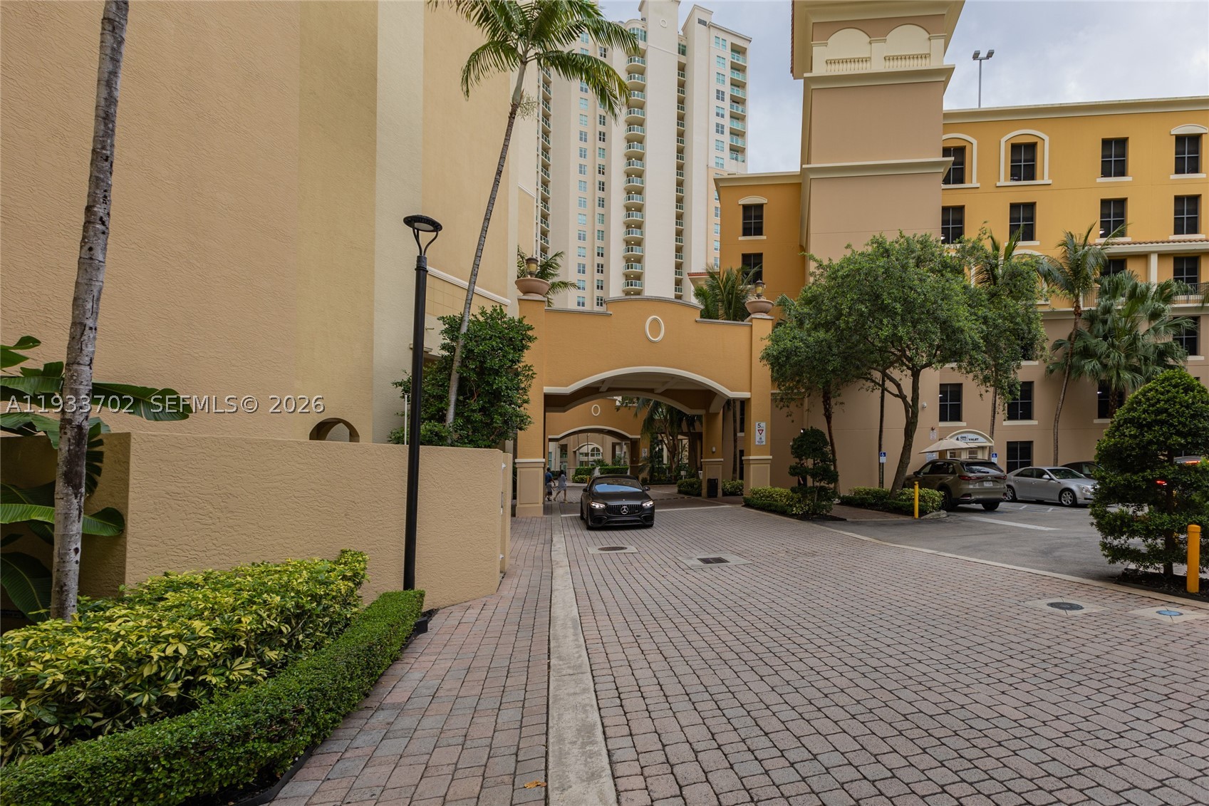 AVENTURA MARINA CONDO NUM - Residential