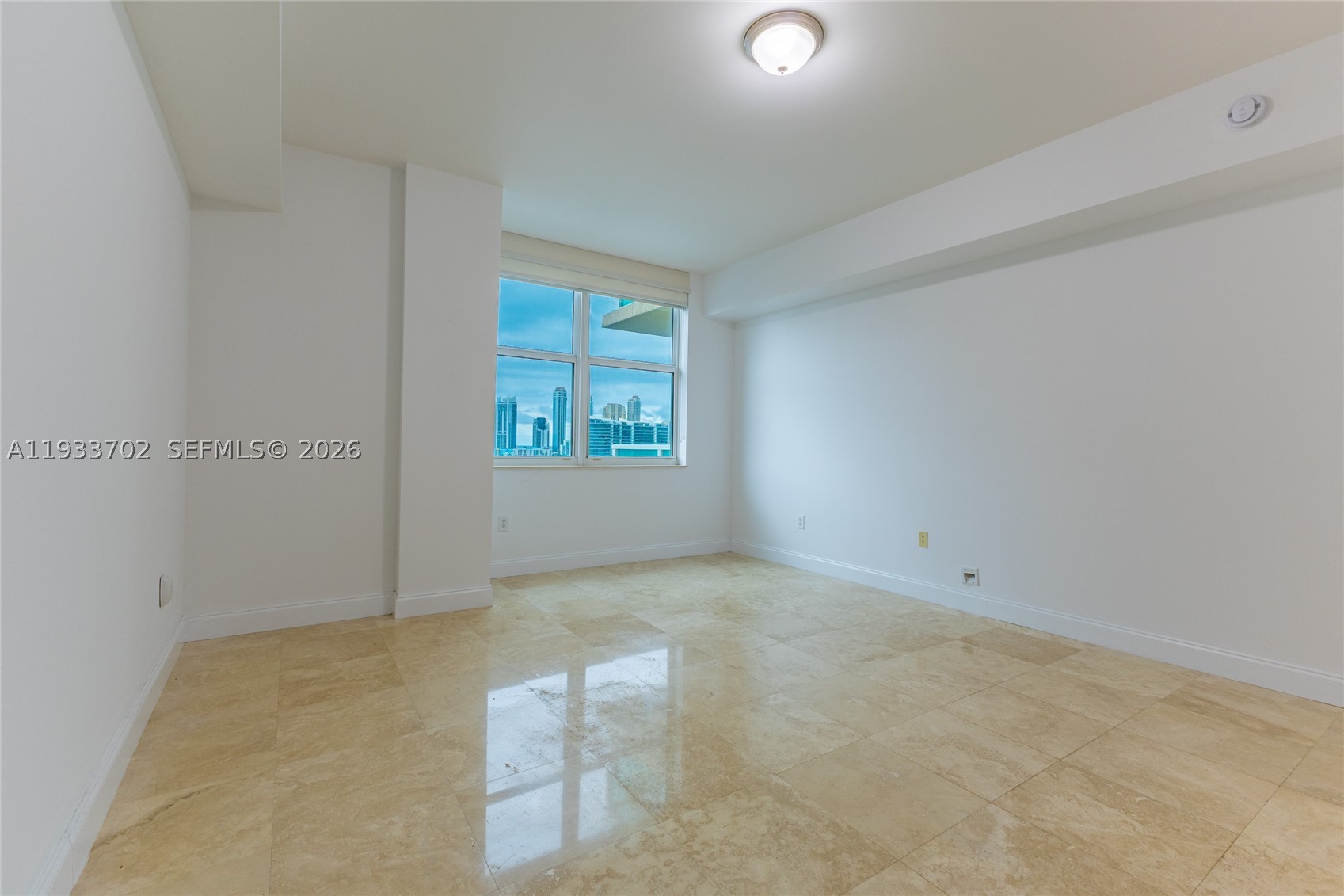 AVENTURA MARINA CONDO NUM - Residential