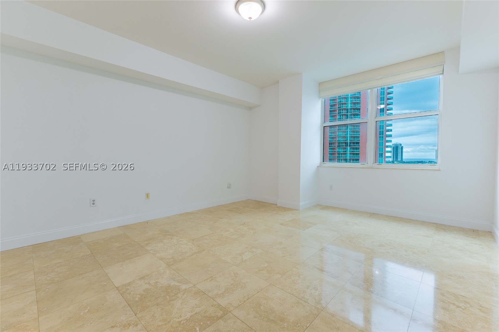 AVENTURA MARINA CONDO NUM - Residential