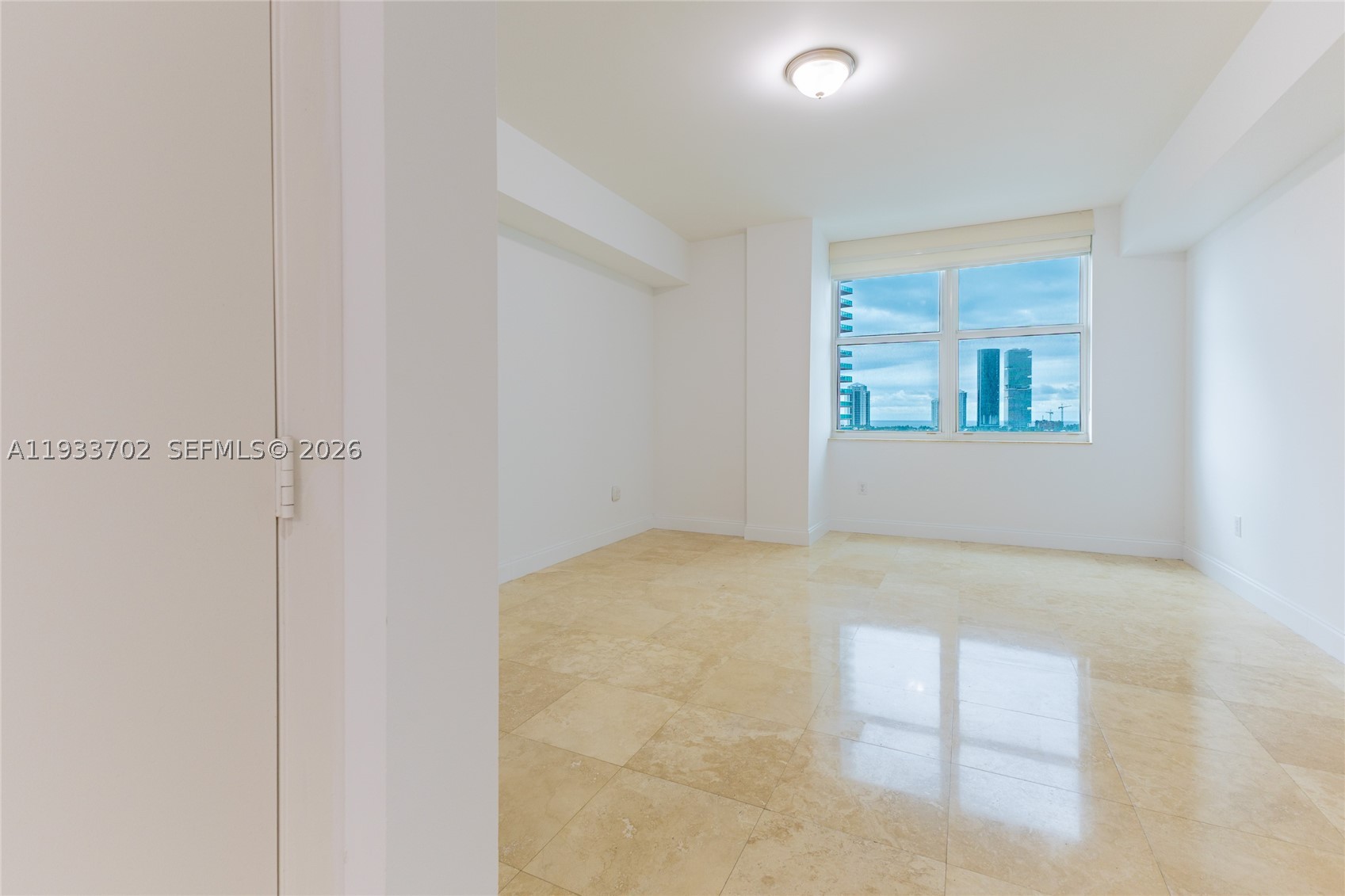 AVENTURA MARINA CONDO NUM - Residential