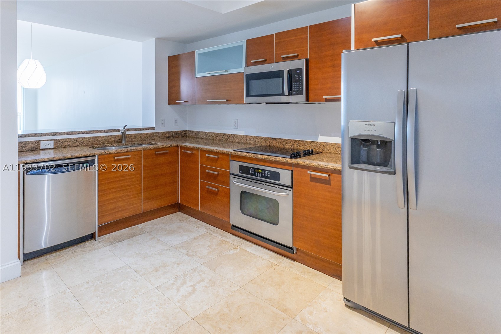 AVENTURA MARINA CONDO NUM - Residential