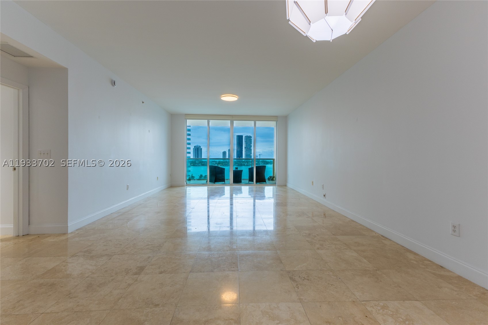 AVENTURA MARINA CONDO NUM - Residential