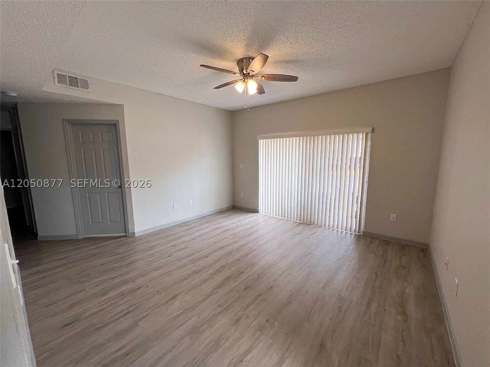 REFLECTIONS AT PEMBROKE P - Residential Lease