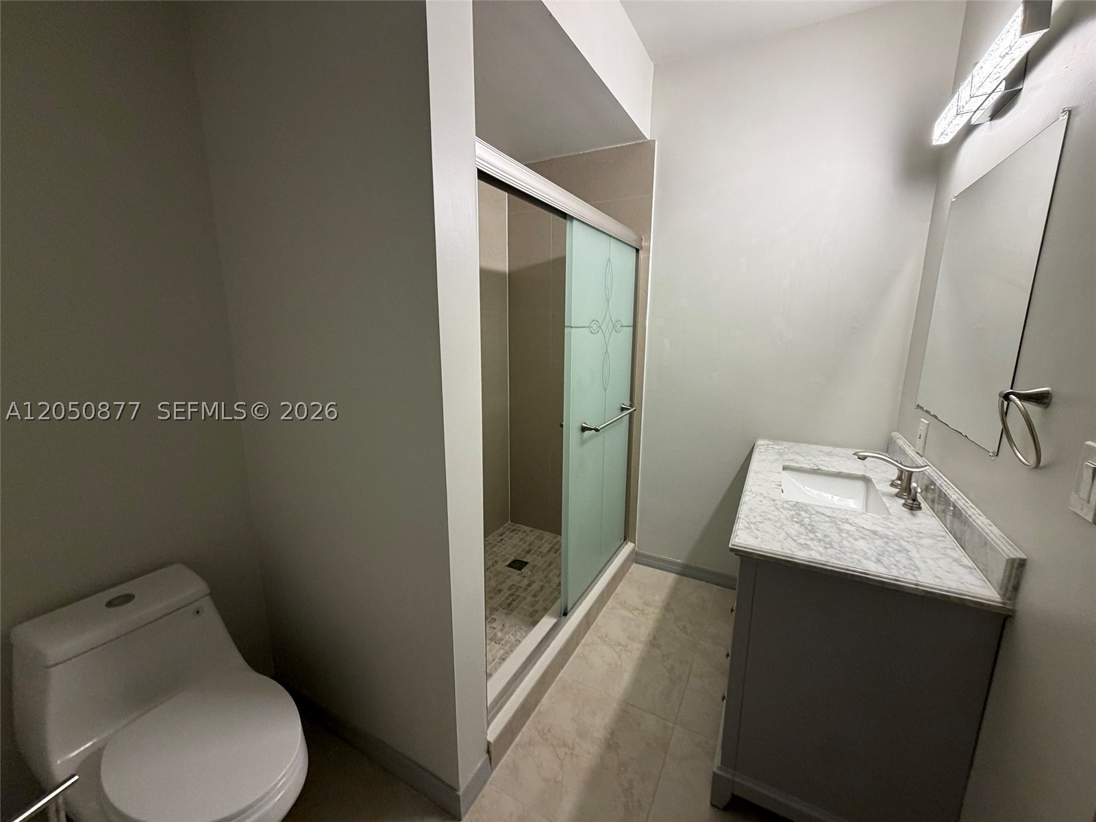 REFLECTIONS AT PEMBROKE P - Residential Lease