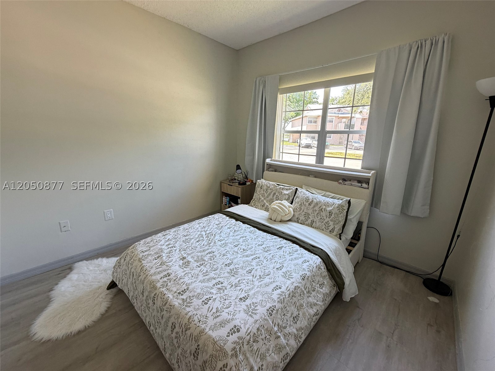 REFLECTIONS AT PEMBROKE P - Residential Lease
